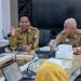 Bupati Rembang Harno memimpin rapat bersama OPD terkait untuk persiapan penilaian Kabupaten/Kota Sehat 2025. (Vicky Rio/Harianmuria.com)
