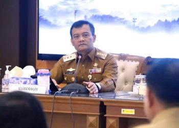 Gubernur Jawa Tengah Ahmad Luthfi memimpin Rapat Koordinasi Ketenagakerjaan di Kantor Gubernur Jateng, Senin, 2 Juni 2025. (Dok. Humas Pemprov Jateng/Harianmuria.com)