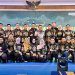 Gubernur Jawa Tengah Ahmad Luthfi bersama peserta Musda ke-XVI HIPMI Jateng usai pembukaan Musda di Gradhika Bhakti Praja, Semarang, Selasa, 17 Juni 2025. (Rizky Syahrul/Harianmuria.com)