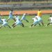 Para pemain Persekap U-15 mengikuti instruksi pelatih dalam sesi latihan di Stadion Widya Manggala Krida, Kedungwuni, Kabupaten Pekalongan, Minggu, 29 Juni 2025. (Fahri Akbar/Harianmuria.com)