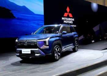 Mitsubishi Motors resmi meluncurkan All-New Destinator di Indonesia, SUV tiga baris premium untuk keluarga modern.
