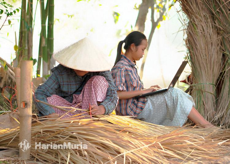 Internet Masuk Desa, Mohammad Saleh: Momentum Emas Bangun Ekonomi Lokal 2 Internet merambah 505 desa blank spot di Jateng.