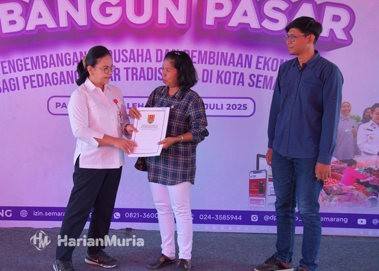 UMKM dan Pasar Tradisional Jadi Prioritas Pemkot Semarang di Tengah Gempuran Investasi 2 Pemkot Semarang perkuat UMKM dan pasar tradisional di era ritel modern.
