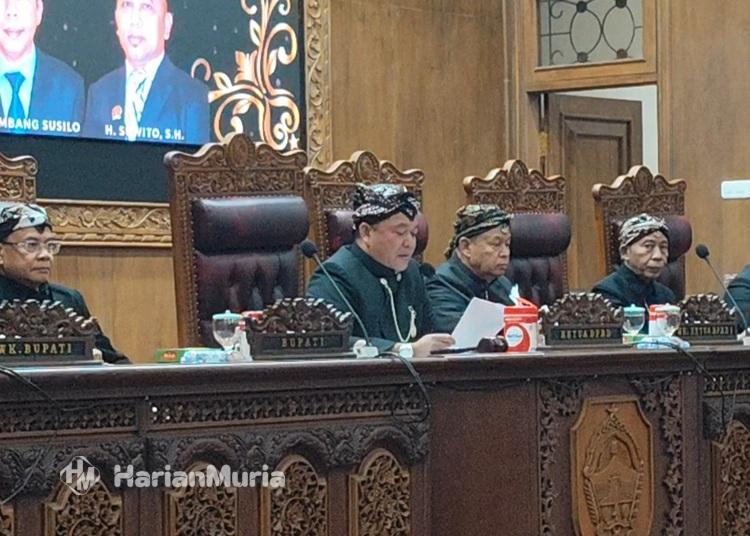 Hari Jadi ke-702 Pati, Ketua DPRD Ali Badrudin Ajak Warga Jaga Kondusivitas - Harianmuria Ketua DPRD Pati, Ali Badrudin, mengajak warga jaga kondusivitas dalam peringatan Hari Jadi ke-702 Pati agar daerah tetap aman, damai, dan sejahtera.