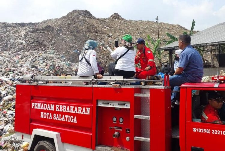 TPA Ngronggo di Salatiga rawan longsor, DPRD desak Pemkot bertindak cepat untuk atasi tumpukan sampah dan cegah risiko bagi warga.