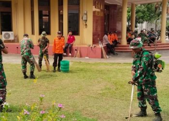 Kodim 0719/Jepara menggelar aksi Resik-resik Tempat Ibadah di GKMI Welahan dalam rangka HUT ke-80 TNI dan HUT ke-75 Kodam IV/Diponegoro.