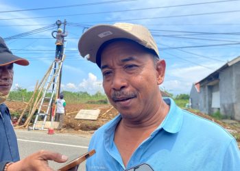 DPRD Kudus meminta Pemkab Kudus segera membuat regulasi penataan pemasangan kabel internet yang dinilai semrawut.