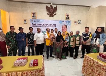 Anggota Komisi IV DPR RI Firman Soebagyo salurkan 500 paket ikan segar di Pati untuk ibu hamil, balita, dan lansia sebagai bagian program intervensi gizi guna menurunkan stunting.