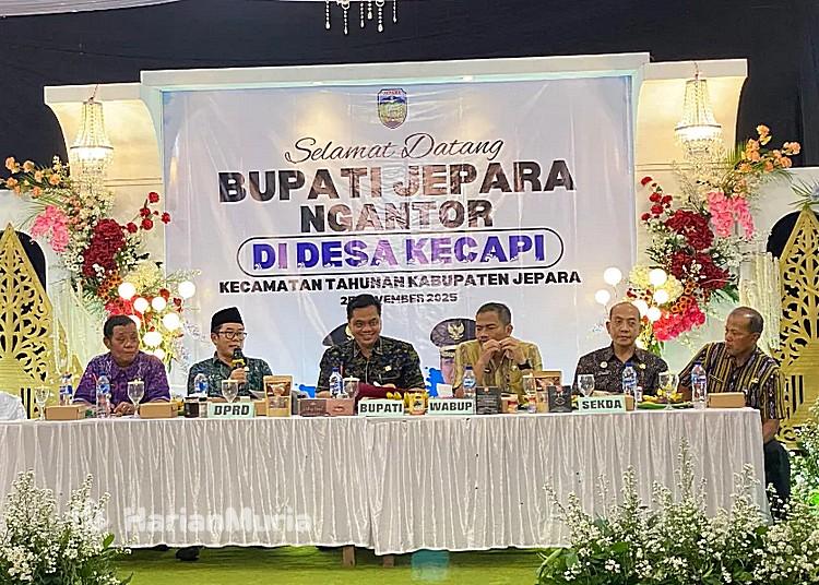 Pemkab Jepara menyiapkan Jalan Sukarno–Hatta sebagai sentra ukir dan UMKM berbasis kearifan lokal.