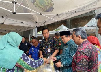 Pemkab Jepara menyiapkan Jalan Sukarno–Hatta sebagai sentra ukir dan UMKM berbasis kearifan lokal.