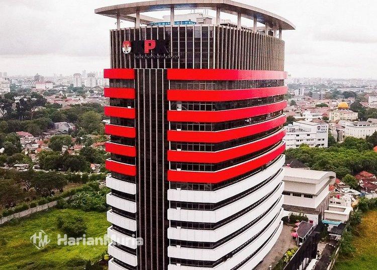 KPK menetapkan mantan Menteri Agama Yaqut Cholil Qoumas sebagai tersangka kasus dugaan korupsi kuota haji 2023–2024 dengan potensi kerugian negara Rp1 triliun.