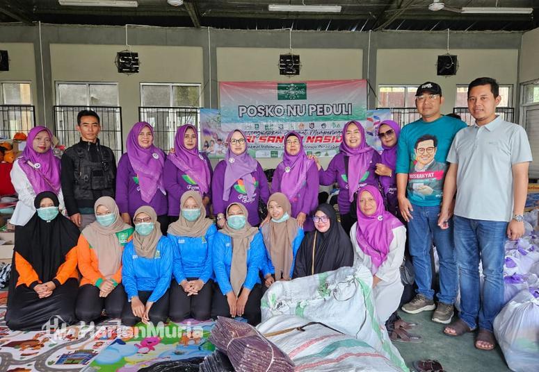PKB Kabupaten Pekalongan Salurkan Pakaian Baru untuk Korban Longsor Banjarnegara - Harianmuria PKB Kabupaten Pekalongan menyalurkan pakaian baru bagi korban longsor di Banjarnegara sebagai bentuk solidaritas dan dukungan moral bagi warga terdampak.