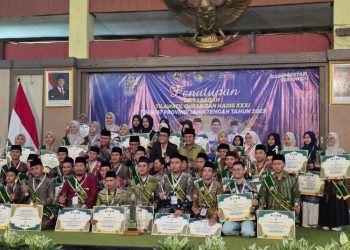 Kota Semarang kembali meraih juara umum MTQH XXXI Jawa Tengah 2025 di Kabupaten Tegal dengan total 208 poin.