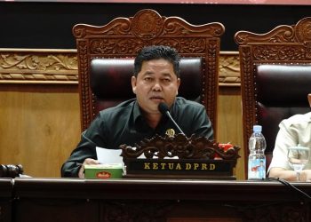 Ketua DPRD Pati Ali Badrudin menyetujui usulan Bupati Sudewo untuk mengajukan utang Rp90 miliar ke Kemenkeu demi percepatan pembangunan infrastruktur jalan tahun 2026.