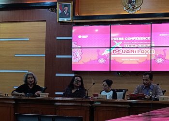 Jepara menjadi tuan rumah Festival Musik Tradisi Indonesia (FMTI) 2025, menampilkan tujuh grup seni dari berbagai daerah dengan panggung utama di depan ikon Patung Penyu Raksasa Pantai Kartini.