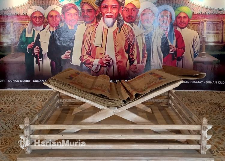 Perpustakaan Masjid Jami Lasem gencarkan gerakan wakaf manuskrip untuk melestarikan naskah kuno Nusantara melalui perawatan modern dan digitalisasi.