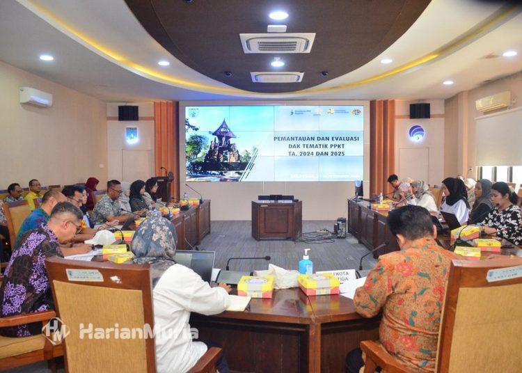 Salatiga Targetkan Kawasan Ngronggo Bebas Kumuh Akhir 2025 - Harianmuria Pemkot Salatiga menargetkan kawasan Ngronggo bebas kumuh pada akhir 2025 melalui Program PPKT DAK Tematik.