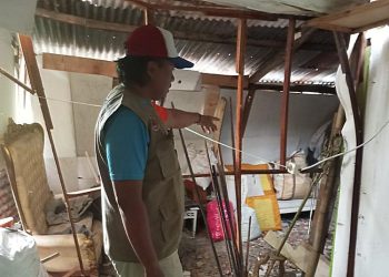 Erosi Sungai Nglebok Picu Longsor, 16 Rumah di Cepu Blora Rusak - Harianmuria Erosi Sungai Nglebok memicu tanah longsor di Cepu, Blora, mengakibatkan 16 rumah rusak.