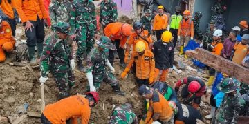 Tren bencana Jateng 2025 meningkat, dengan banjir jadi bencana terbanyak dan tanah longsor menjadi penyumbang korban jiwa terbesar.