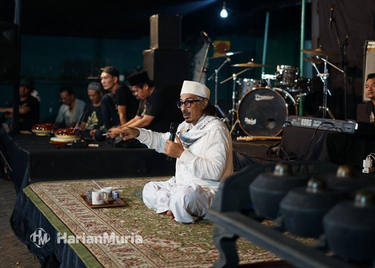 Makna empat saka guru dalam Suluk Maleman diulas Anis Sholeh Ba’asyin sebagai fondasi peradaban bangsa dan kritik kondisi sosial hari ini.