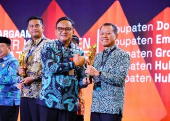 Kudus meraih penghargaan Kabupaten Sangat Inovatif pada ajang Innovative Government Award (IGA) 2025 Kemendagri, sebagai apresiasi atas inovasi pelayanan publik dan tata kelola pemerintahan.