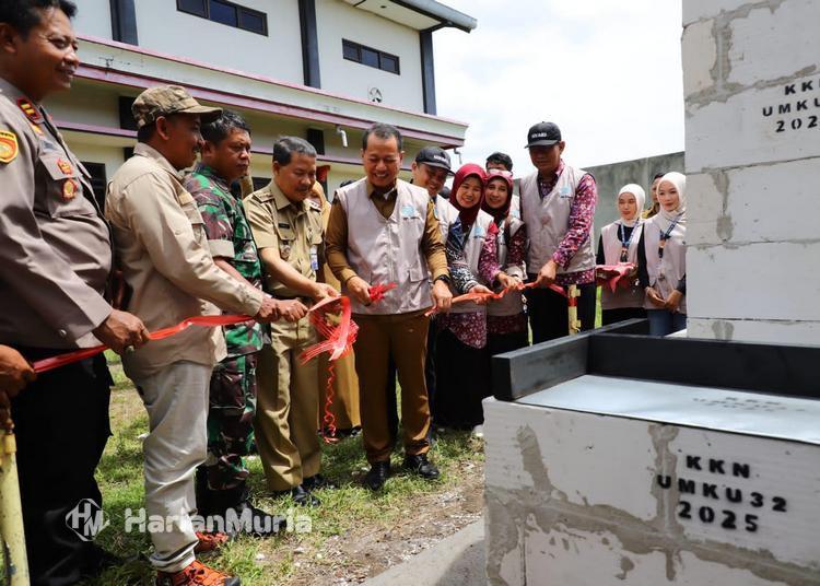 Mahasiswa UMKU Ciptakan Insinerator Sederhana untuk Atasi Masalah Sampah Desa - Harianmuria Mahasiswa UMKU ciptakan insinerator sederhana untuk mengatasi sampah desa di Kudus.