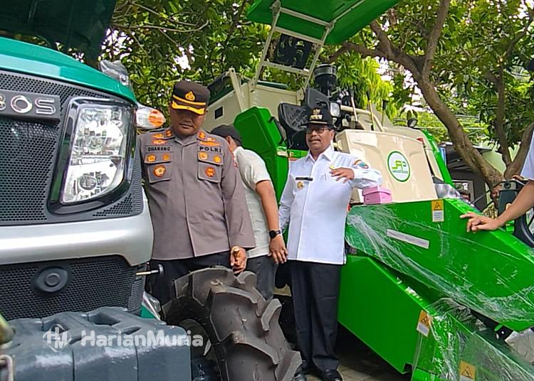 Pemkab Rembang Salurkan 300 Alsintan Senilai Rp8,9 Miliar Jelang Musim Tanam I - Harianmuria Pemkab Rembang menyalurkan hampir 300 unit alsintan senilai Rp8,9 miliar kepada kelompok tani untuk memperkuat ketahanan pangan dan mendukung musim tanam I tahun 2025.