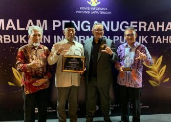 Kabupaten Demak dan RSUD Sunan Kalijaga meraih predikat Informatif pada Anugerah KIP Jawa Tengah 2025 sebagai bukti komitmen keterbukaan informasi publik.