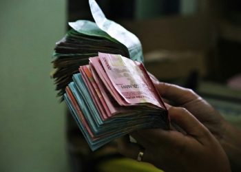 Pemkot Salatiga menegaskan 109 perusahaan wajib membayar UMK 2026 sebesar Rp2,69 juta mulai Januari tanpa penangguhan.