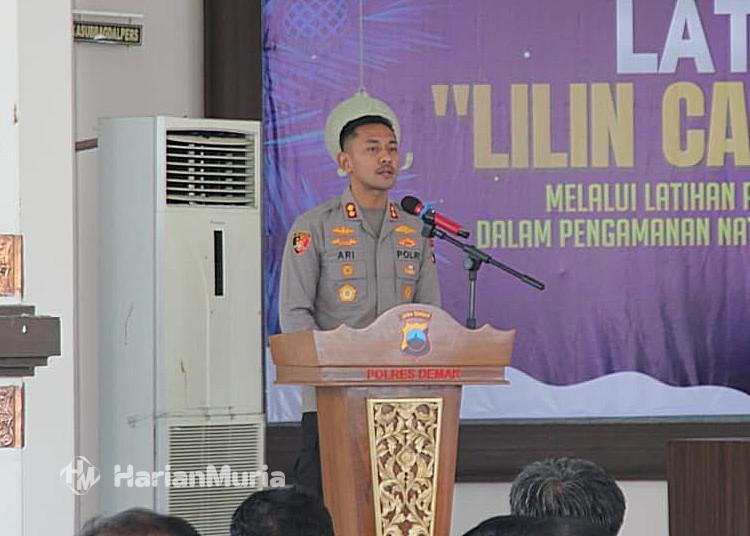 Polres Demak Siagakan 269 Personel Amankan Natal dan Tahun Baru - Harianmuria Polres Demak menyiagakan 269 personel dalam Operasi Lilin Candi 2025 untuk mengamankan Natal 2025 dan Tahun Baru 2026, dengan fokus gereja, wisata, dan jalur lalu lintas.
