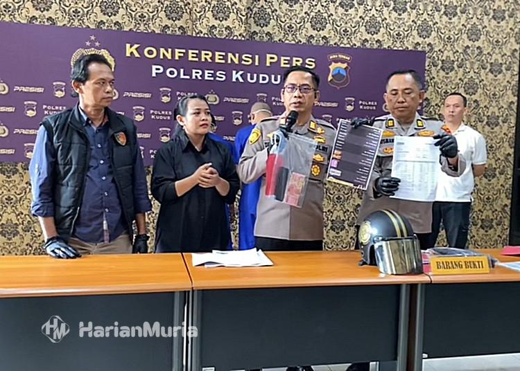 Gelapkan Rp308 Juta Uang Petani Tebu untuk Judi Slot, PPL Asal Blora Diciduk Polisi di Kudus - Harianmuria Seorang PPL asal Blora, WP (30), ditangkap polisi Kudus karena menggelapkan Rp308 juta uang petani tebu untuk judi slot online.