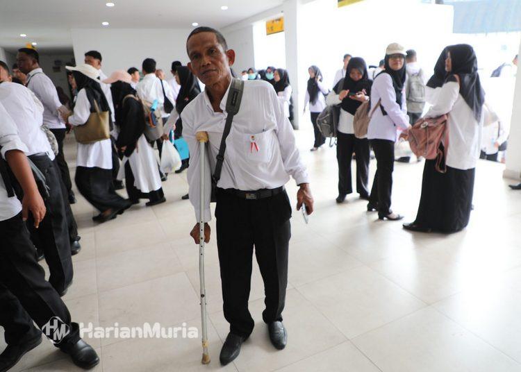 Gubernur Jateng Ahmad Luthfi resmi mengangkat 13.111 PPPK Paruh Waktu, jumlah terbanyak di Indonesia.