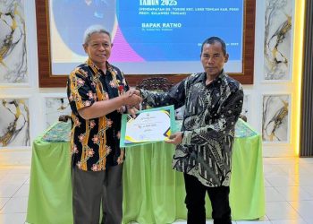 Satu keluarga asal Blora mengikuti program transmigrasi 2025 ke Kabupaten Poso, Sulawesi Tengah.
