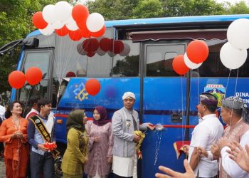 Pemkab Jepara meluncurkan bus layanan KB keliling untuk memperluas akses pelayanan kesehatan reproduksi hingga pelosok desa.