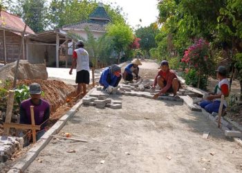 Kades di Blora terancam tekor setelah menalangi proyek pembangunan desa, sementara Dana Desa Tahap II non-earmark mandek akibat PMK 81/2025.