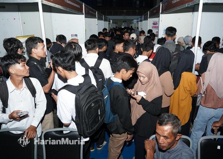 Pengangguran di Salatiga Turun Jadi 3,67 Persen, Tercatat 4.203 Orang pada 2025 - Harianmuria Angka pengangguran di Kota Salatiga turun menjadi 3,67 persen atau 4.203 orang pada 2025.