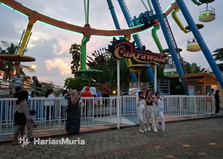 Kampung Natal Saloka Theme Park menjadi magnet wisata libur Nataru 2025/2026 di Kabupaten Semarang, dengan kunjungan mencapai 5.000 orang per hari.