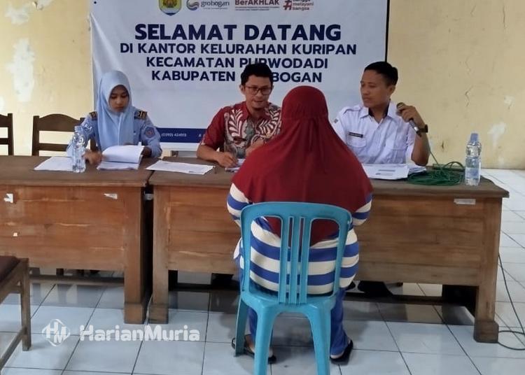 Masalah Data BLT Kesra di Kuripan Grobogan: Warga Miskin Terlewat, yang Mampu Justru Dapat - Harianmuria Masalah data BLT Kesra 2025 di Kelurahan Kuripan Grobogan, warga miskin terlewat bantuan sementara warga mampu masih tercatat sebagai penerima.