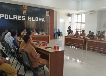 Jelang Liga 4 Jawa Tengah 2025/2026, Polres Blora memetakan pengamanan Stadion Kridaloka dengan melibatkan Polsek jajaran dan TNI demi pertandingan aman dan tertib.