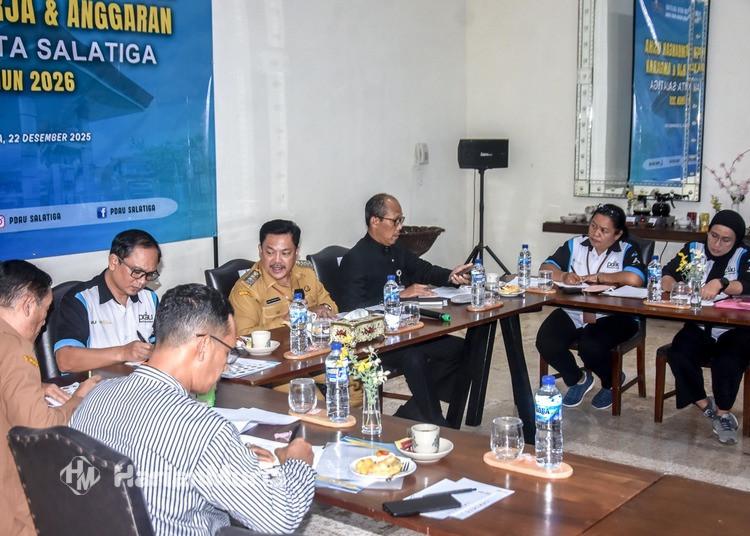 Wali Kota Salatiga targetkan PDAU jadi mesin penggerak PAD dengan profit sehat dan efisien.