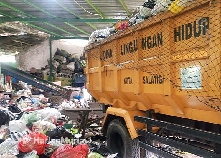 Libur Nataru, Volume Sampah di Salatiga Melonjak hingga 25 Persen - Harianmuria Libur Nataru 2025–2026, volume sampah di Kota Salatiga melonjak hingga 25 persen.