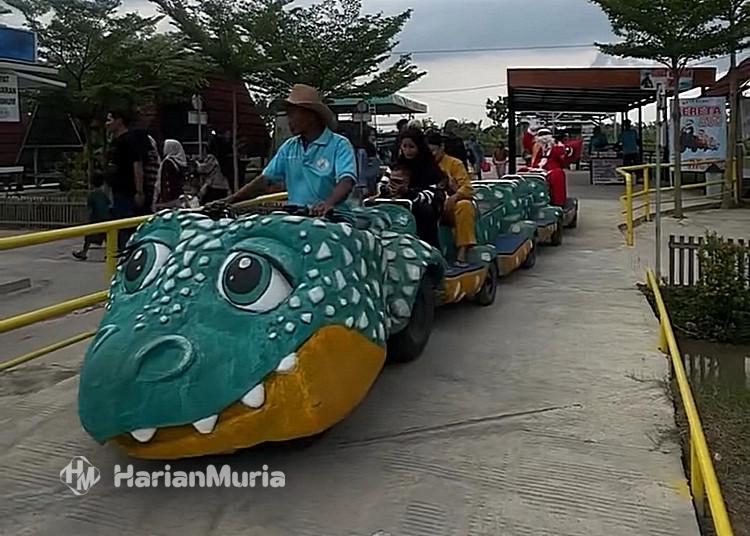 Libur Nataru 2025/2026 membawa lonjakan pengunjung ke Wisata Noyo Gimbal Blora dengan rata-rata 1.000 wisatawan per hari, didukung cuaca cerah dan tiket terjangkau.