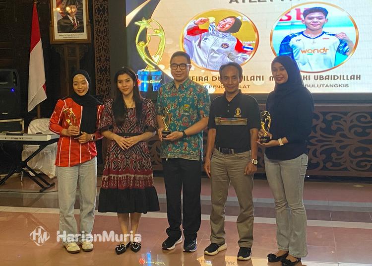 KONI Kudus Awards 2025 menjadi ajang apresiasi insan olahraga berprestasi, Safira Dwi Meilani dinobatkan sebagai Atlet Favorit usai meraih emas SEA Games.