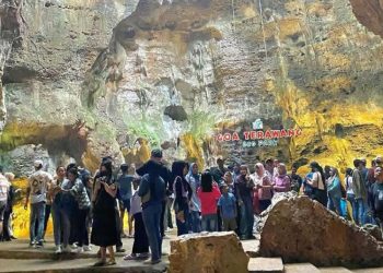Kunjungan Wisatawan di Blora Tembus 1,1 Juta pada 2025, Goa Terawang Jadi Primadona - Harianmuria Kunjungan Wisatawan di Blora Tembus 1,1 Juta pada 2025, Goa Terawang Jadi Primadona