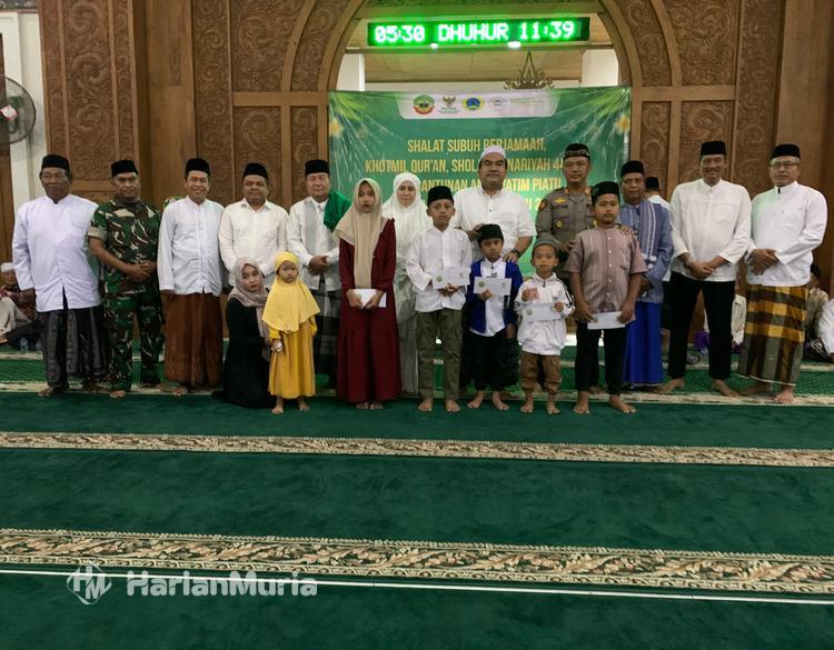 'Jurus Langit' Bupati Arief, Awali Tahun 2026 dengan 4.444 Selawat Nariyah - Harianmuria Awali 2026, Bupati Blora Arief Rohman bersama Forkopimda melaksanakan salat Subuh berjemaah, Khotmil Qur’an, dan 4.444 Selawat Nariyah sebagai ikhtiar spiritual pembangunan.