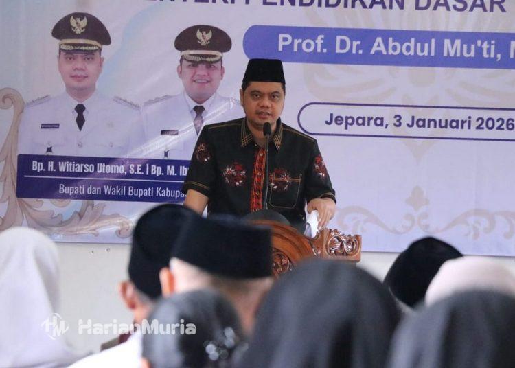 Jepara Usul Sekolah Terintegrasi di Karimunjawa, Mendikdasmen Minta Master Plan - Harianmuria Pemkab Jepara mengusulkan pembangunan sekolah terintegrasi di Karimunjawa, Mendikdasmen meminta master plan sebagai dasar kajian.