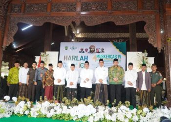 Peringatan Haul ke-16 Gus Dur dan Harlah ke-103 NU digelar di Jepara jadi momentum untuk meneguhkan kepemimpinan yang berpihak pada rakyat.