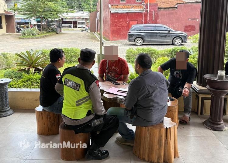 Mobil Ditarik Paksa Mata Elang, Warga Pekalongan Lapor Call Center 110 Polri - Harianmuria Mobil warga Pekalongan diduga ditarik paksa mata elang di Kedungwuni, korban melapor ke Call Center 110 Polri.