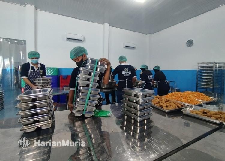 Distribusi MBG di Demak Libur Awal Tahun, Aktif Kembali 8 Januari 2026 - Harianmuria Distribusi Makan Bergizi Gratis (MBG) di Kabupaten Demak libur sementara awal 2026 dan kembali aktif pada 8 Januari sesuai ketentuan BGN pusat.