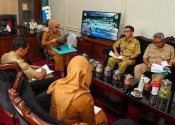 Pemkot Salatiga menargetkan penurunan angka kemiskinan hingga 2,54 persen pada 2030 melalui RPKD 2025–2029 dengan fokus kolaborasi lintas OPD.